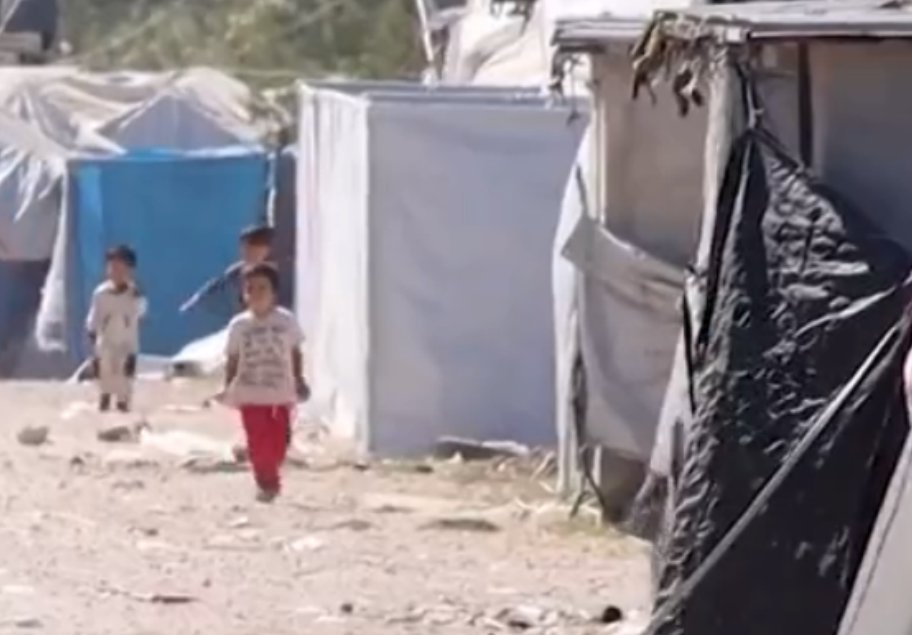 12 octobre 2023 Une centaine d'enfants français sont TOUJOURS détenus dans le camp de prisonniers #Roj au Nord-Est de la #Syrie en violation absolue du droit international et de la Convention des droits de l'enfant #RapatriezLesTous @EmmanuelMacron @Elisabeth_Borne @MinColonna