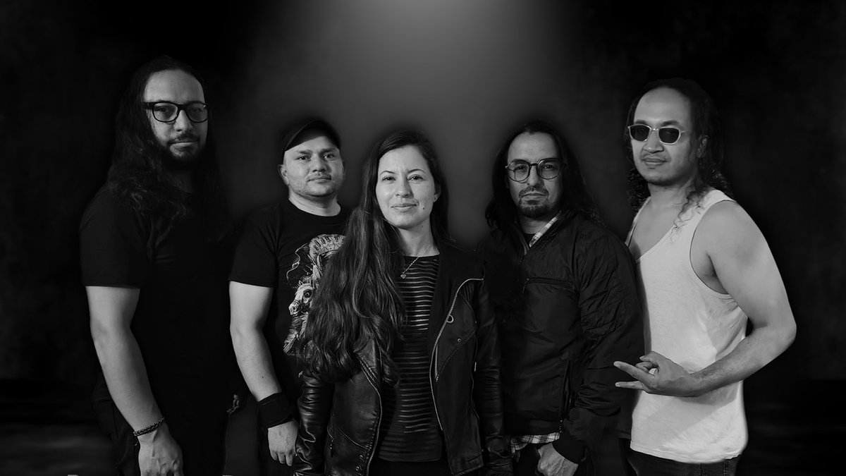 dmindrock's tweet photo. Listos para rockear?? Sigannos en todas las redes sociales @dmindrock https://t.co/DC7cZl3H75