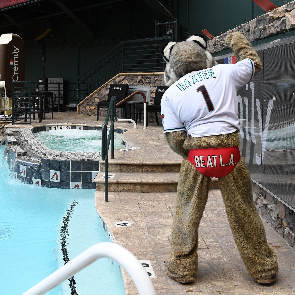 Taking a quick dip in the pool before Game 3 tonight. 😼 See you in a few hours, @Dbacks fans! #BeatLA