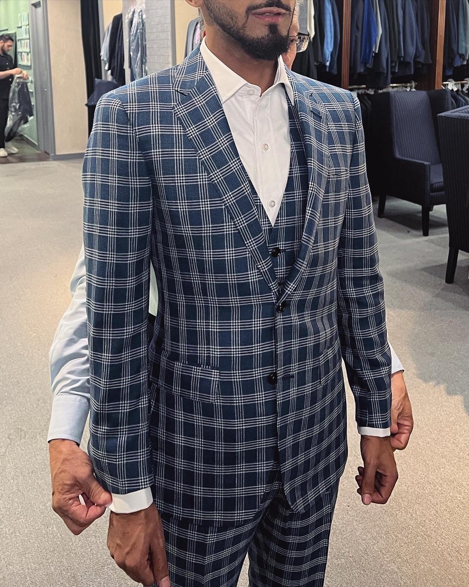 How fantastic is this three piece custom suit? The client was looking for a suit that was elegant and made a statement. Our expert bespoke tailors got to work right away! Would you get a patterned three piece suit? #threepiecesuit #customsuit #bespoke