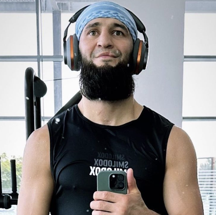 Bloody Elbow tweet media