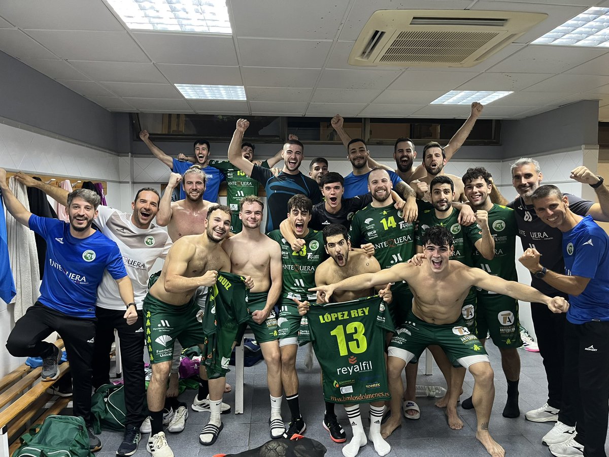 𝗘𝘀𝘁𝗼𝘀 𝗺𝘂𝗰𝗵𝗮𝗰𝗵𝗼𝘀 𝘀𝗼𝗻 𝗹𝗮 𝗽***𝗮 𝗵𝗼𝘀𝘁𝗶𝗮 🚀💚🏆.

Partido tremendo para ganar 31-22 y eliminar de la Copa a Anaitasuna, todo un equipo Asobal. 

🫶🏼😍Mención para nuestra pedazo de afición ¡Nos habéis llevado en volandas!

#MuchoVerde 💚 #EsteVerdeContagia