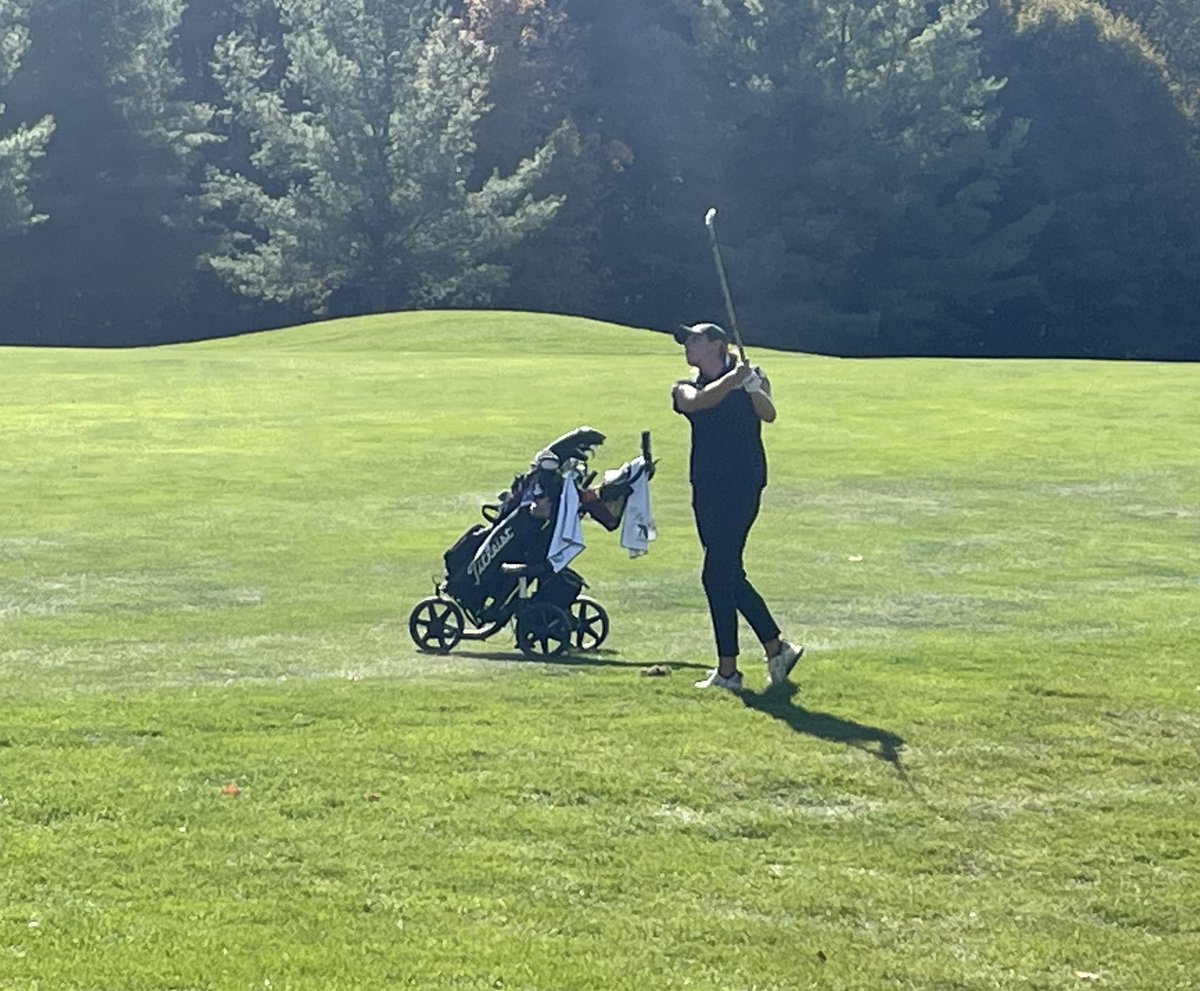 The greatest girls golfer in WMHS history played her final round as a Lady Warrior today. 

Didn’t end how she hoped, but that’s the sport of golf. 
Her future in this game is so bright. We can’t way to see what she goes on to accomplish. 

#WarriorPride 💛🖤
#GracieJames 👏⛳️