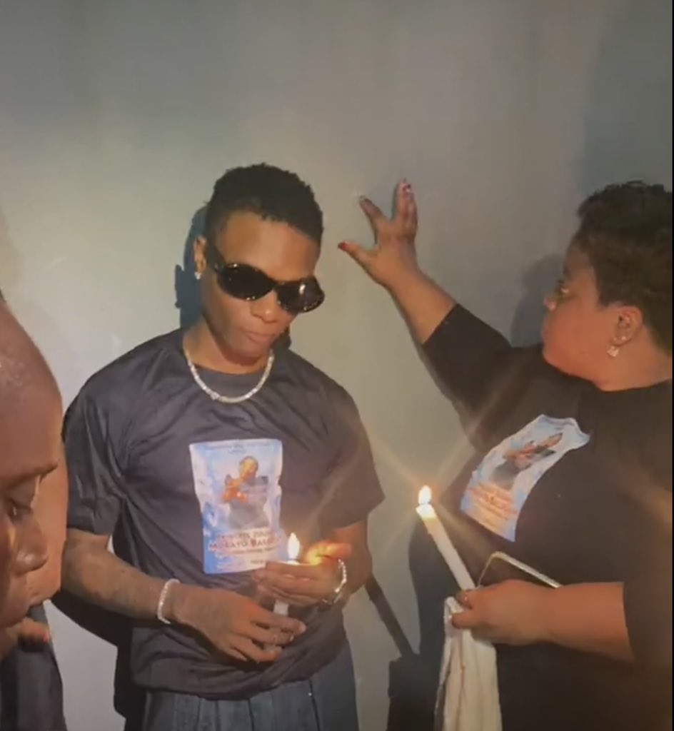 WizkidGallery's tweet photo. Rest Well Mama WizKid 🕊️❤️ https://t.co/DlhZiNu2sg