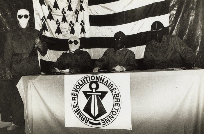 electro_vibeur's tweet image. Parfois je khemem a la vie et je me rappel que Ramirez Bogdanovic s’est sacrifié pr sauver l’humanité… #electrocore