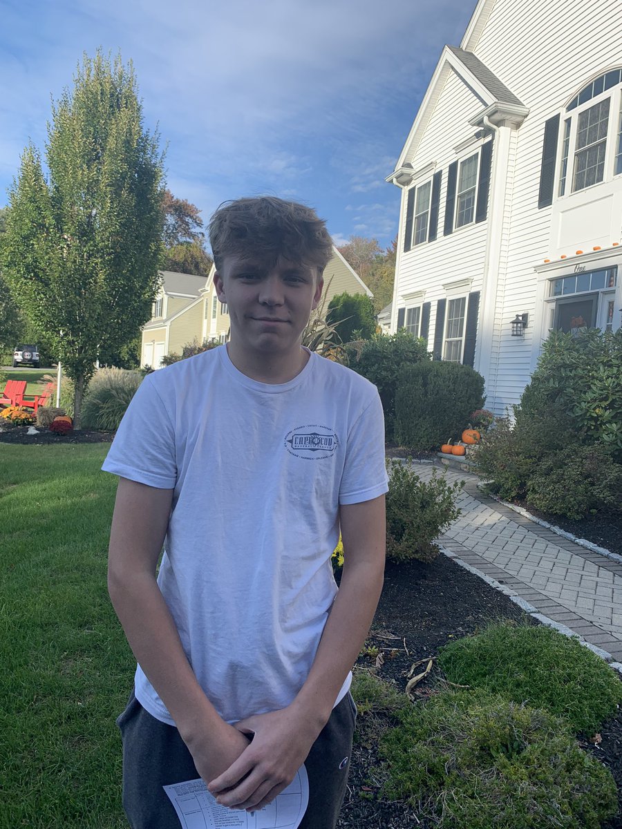 ClockerTalk's tweet photo. I stopped by to see this jr to sign off on his National Honor Society paperwork. I’m glad to hear the year is off to a solid start. He’s playing golf and gearing up for a successful basketball season. If I can just get him to show off that great smile I’ve known since he was 5! https://t.co/wKk7Fvtj9u