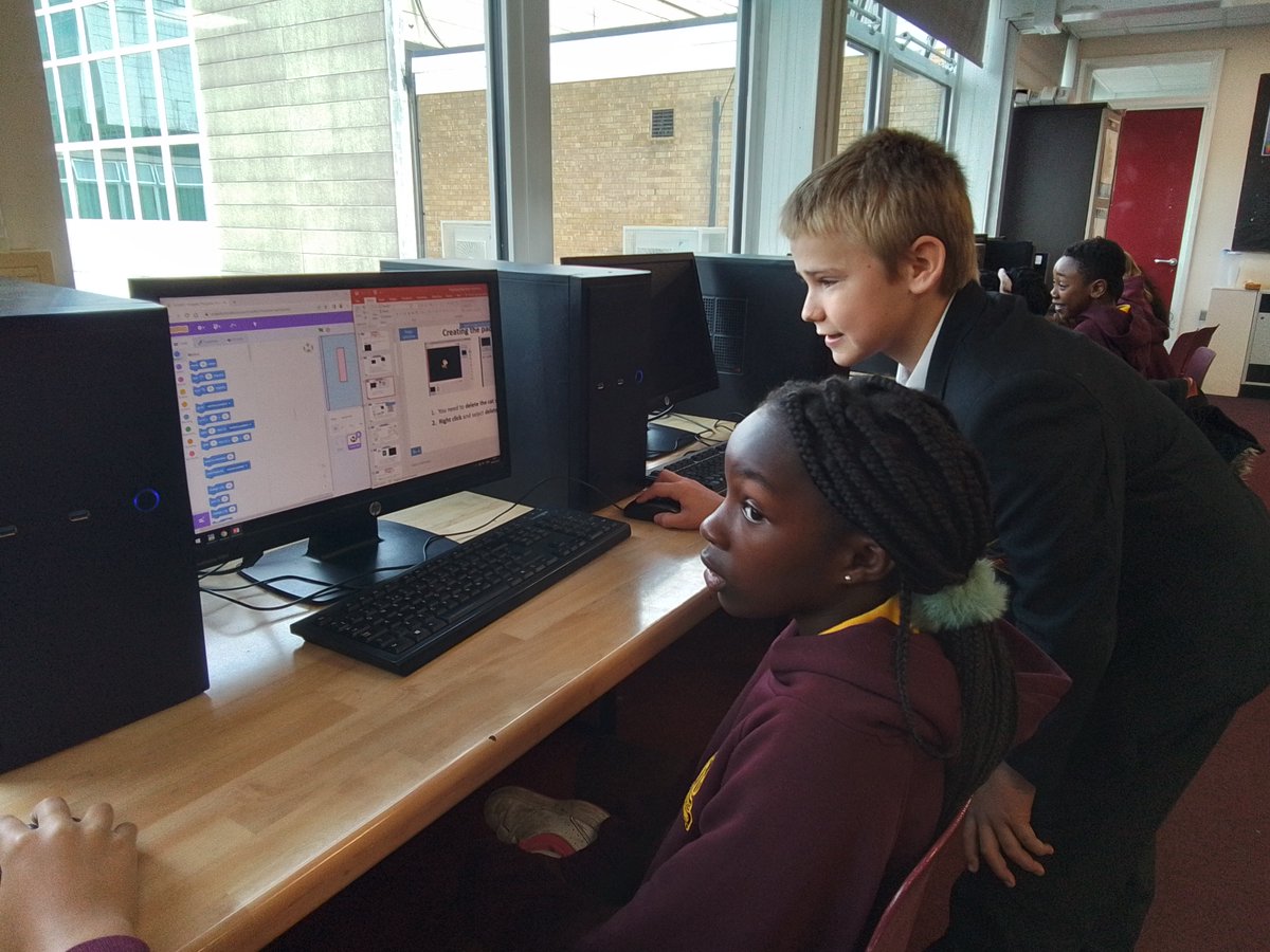 OSA_Primary's tweet photo. We hope Year 5 at @StPhilipHoward enjoyed their time at @OnslowStAudreys using @scratch to create games. #computing #transiiton #KS2toKS3 https://t.co/1HwBZUVlVR