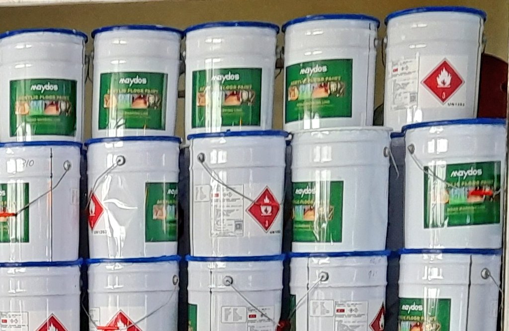 GuaraLuisJonas's tweet photo. #PlanDeDemarcacion 🛑|👷🏻‍♂️🟡
🔅Adquisición de ➕️ de 60 TN de pintura termoplastica
🔅Compra de ➕️ de 1500 cuñetes de pintura tráfico y micro esferas de vidrio.
🔅Proyección de colocación de 35 mil ojos de gato en vías principales de la ciudad
@avnve
#11Oct 
#JuventudPatriotica https://t.co/EMHrumnrLl