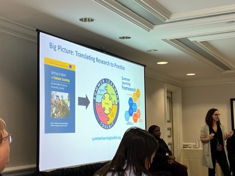 WallaceFdn's tweet photo. Great session yesterday at the @summerlearning #summerlearningsummit w/@AIRinforms, @teainfo, @Agenda4Learning, and #TexasImpactNetwork. Session attendees learned about how evidence can inform practice in #summerlearning programs. https://t.co/U9MRkh47V8