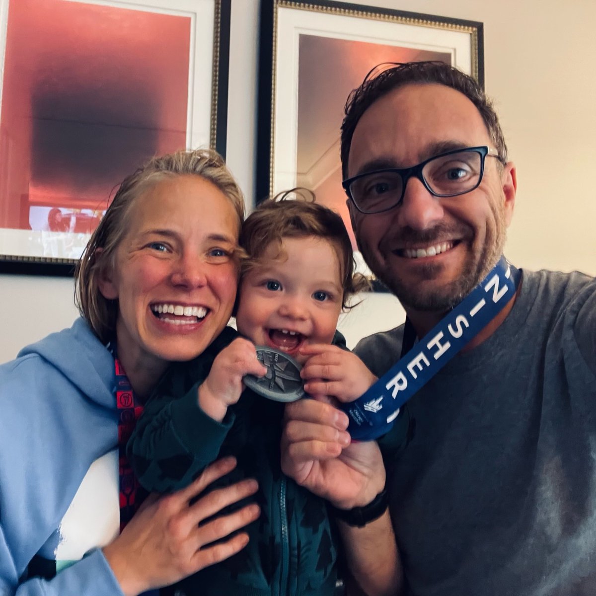 My favorite fall weekend is the @ChiMarathon! My wonderful husband @NicholasAbruzzo & I started and finished together in 3 hr 50 min (my second fastest marathon). Our 11 month old son & much of our family cheered us on at mile 14! What a fun and memorable weekend 🥰