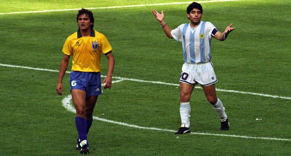 ElDeportivoLT's tweet photo. #LTMagazine | Las nuevas revelaciones del recordado bidón de Branco: “¿Qué hacés, todavía seguís durmiendo la siesta?” https://t.co/wPvoV46YNa https://t.co/kciI2JGl8R