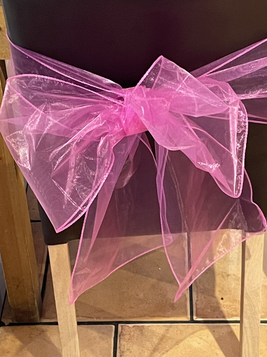 Teaheeyorkshire's tweet photo. @Anna72990432 @ReadsRina Here are some pictures of our very pink tearoom!! https://t.co/xGT1jWstYh