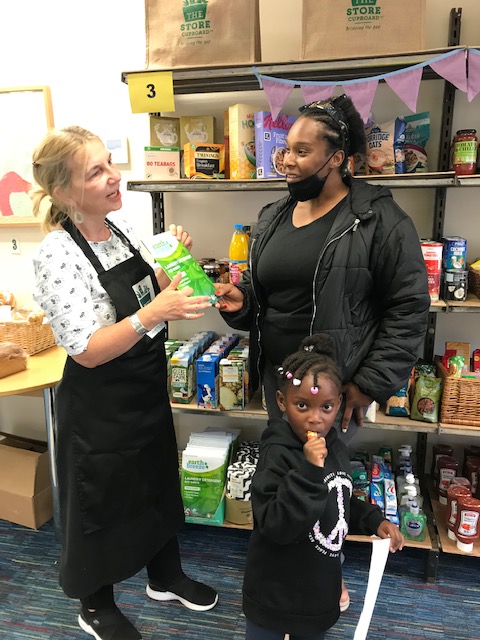 storecupboardW7's tweet photo. We are so grateful to be receiving  Laundry sheets at @storecupboardW7 from @myearthbreeze   They are great for our lovely Store Cupboard families, and also for the planet! 👏 https://t.co/pRkaVw4TTF