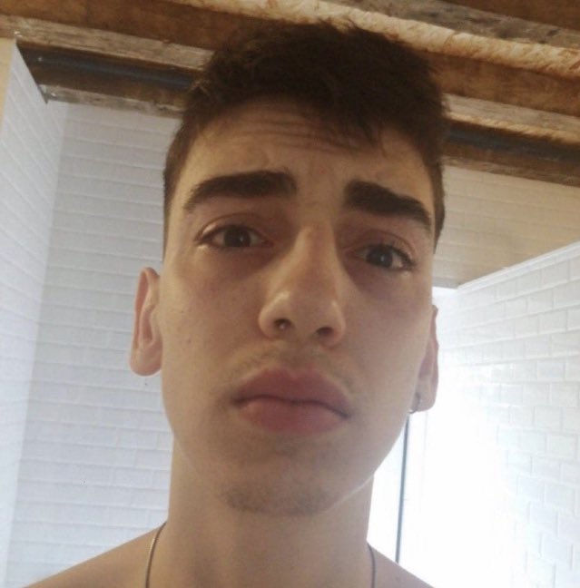 <a href="/YRPesquera/">Peski Parody</a> La historia de sonarte los mocos la has visto?