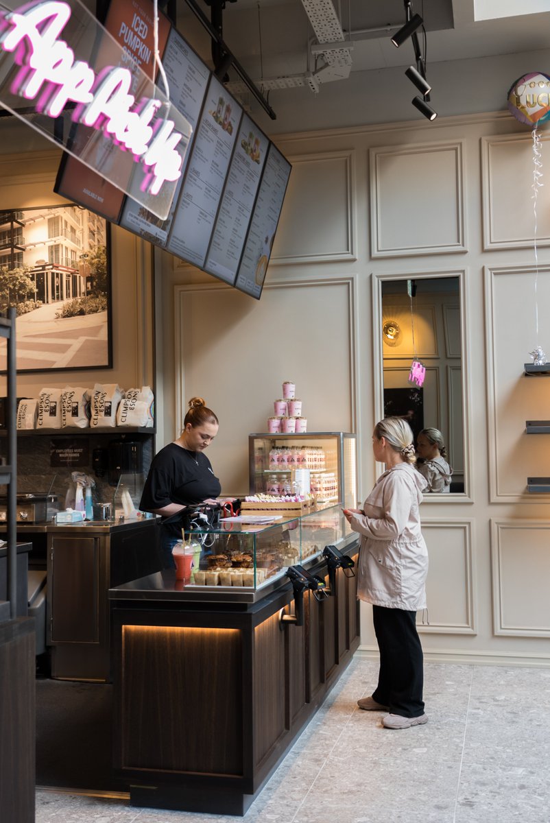 Another look at your gorgeous new <a href="/joeandthejuice/">JOE & THE JUICE</a>...  ❤️️☕