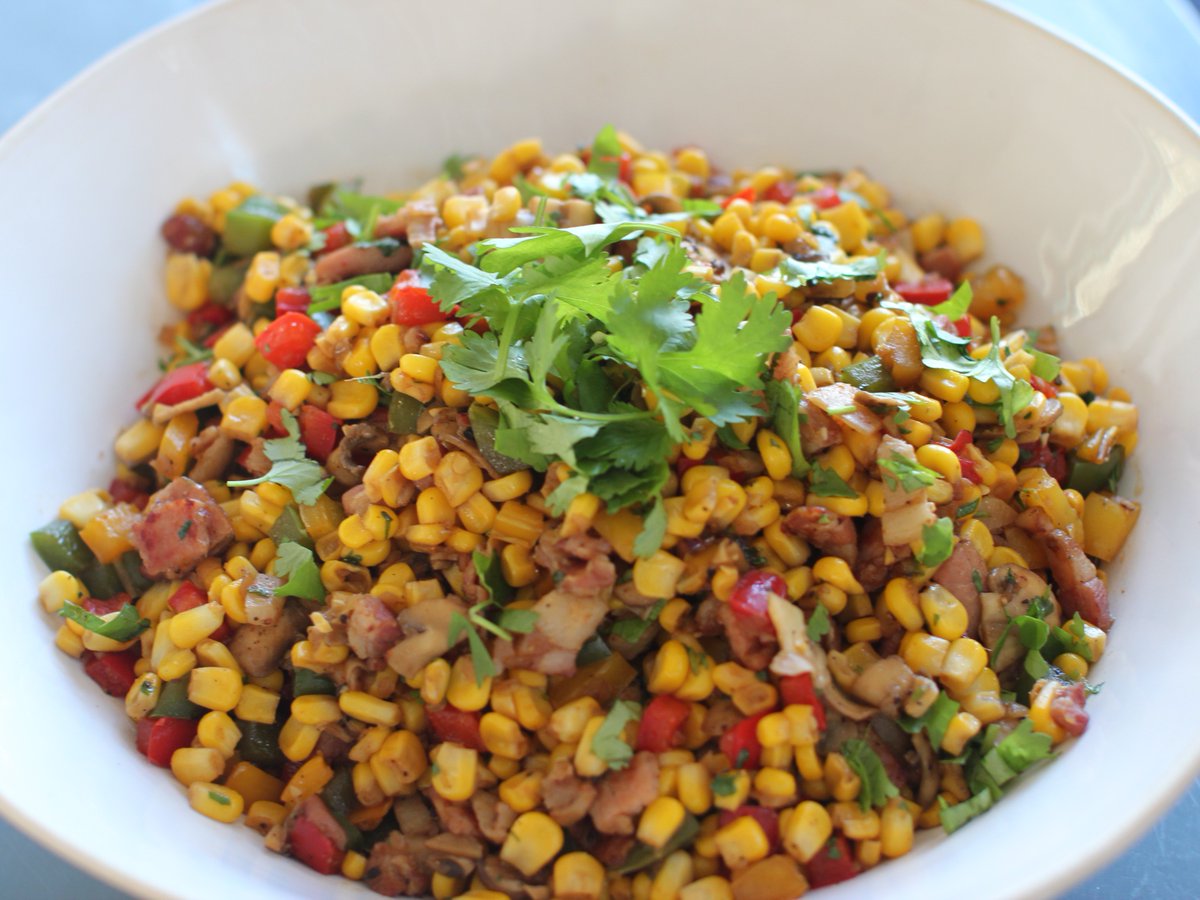 FoodNetwork_UK's tweet image. Try a taste of South Africa for this #MidweekMeals with our Ginger and Coriander Corn Salad 🥗🇿🇦  Simple yet delicious, this recipe is perfect for a healthy meal option with limited effort! 
🔗 Click the link for the full recipe: foodnetwork.co.uk/recipes/ginger… #Salad