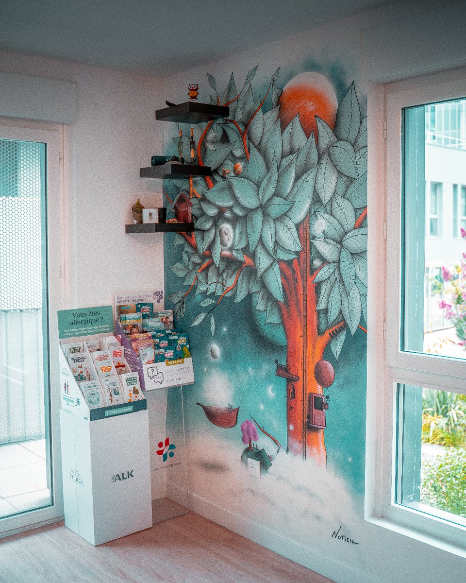 Notseig_art's tweet photo. "L'Arbre Monde" - NOTSEIG 
Cabinet Docteur Houmam El Jurdi https://t.co/YhFNcV5Ipb