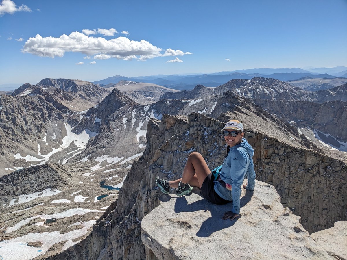 bailey_elan's tweet photo. On Sept 20, I completed my thru-hike of the Pacific Crest Trail. I made the most amazing friends, saw the most beautiful places and hiked over 2300 miles! 
Now on to my next big challenge-- finding a job! 😅
I'm open to any/ all opportunities in science, education or a combo! :) https://t.co/oncuKaqq2U
