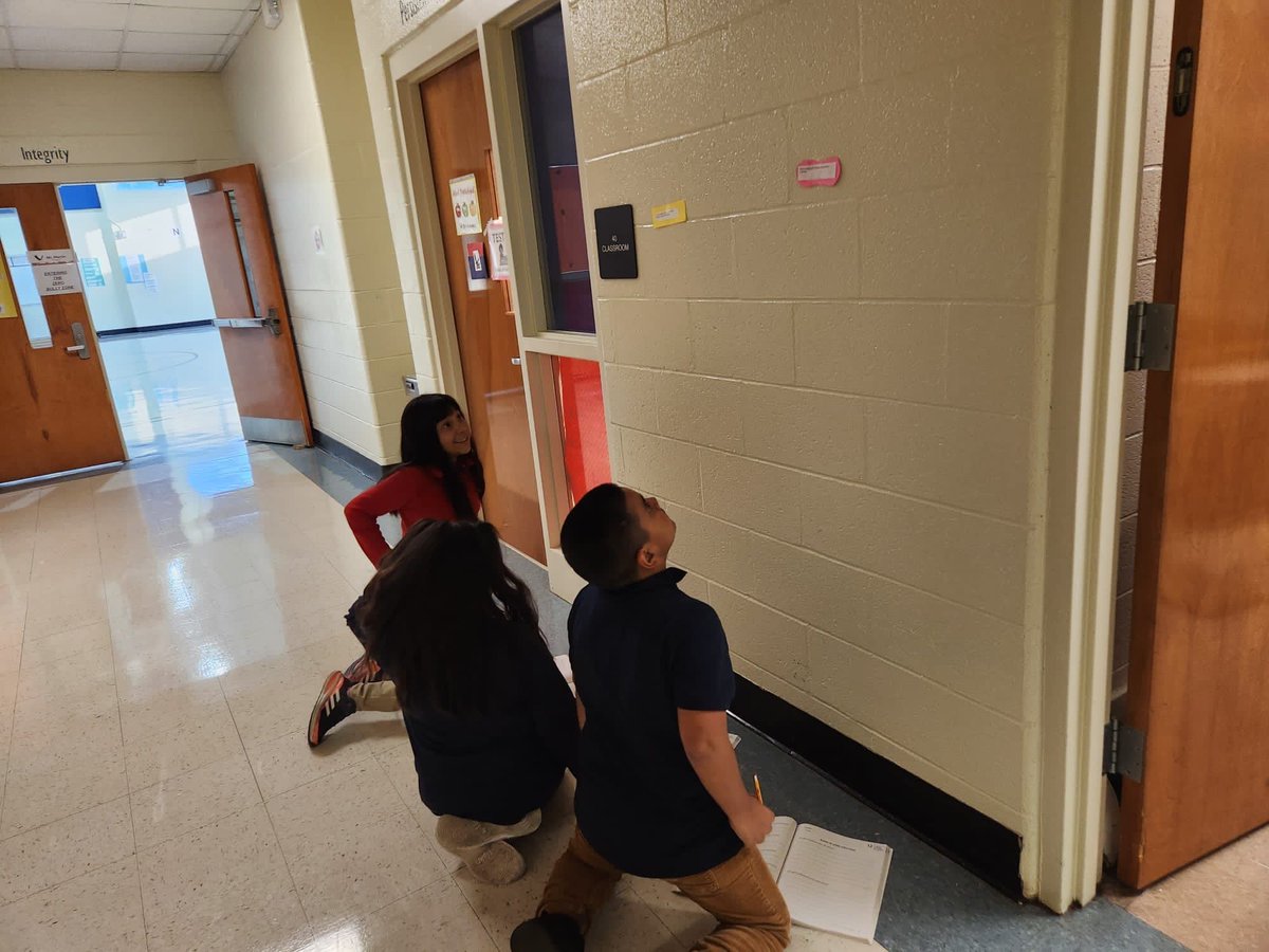 At East Elementary, both English and DLI classes work together to deliver fun and engaging activities. Today, our 3rd grade classes made a scavenger hunt around the school campus...they had a blast. <a href="/AGHoulihan/">Andrew G. Houlihan</a> <a href="/Renee_McKinnon1/">𝓡𝓮𝓷𝓮𝓮 𝓜𝓬𝓚𝓲𝓷𝓷𝓸𝓷, 𝓔𝓭.𝓓.💫</a> <a href="/UCPSNC/">Union County Public Schools</a> <a href="/DennyFerguson2/">Denny Ferguson</a>