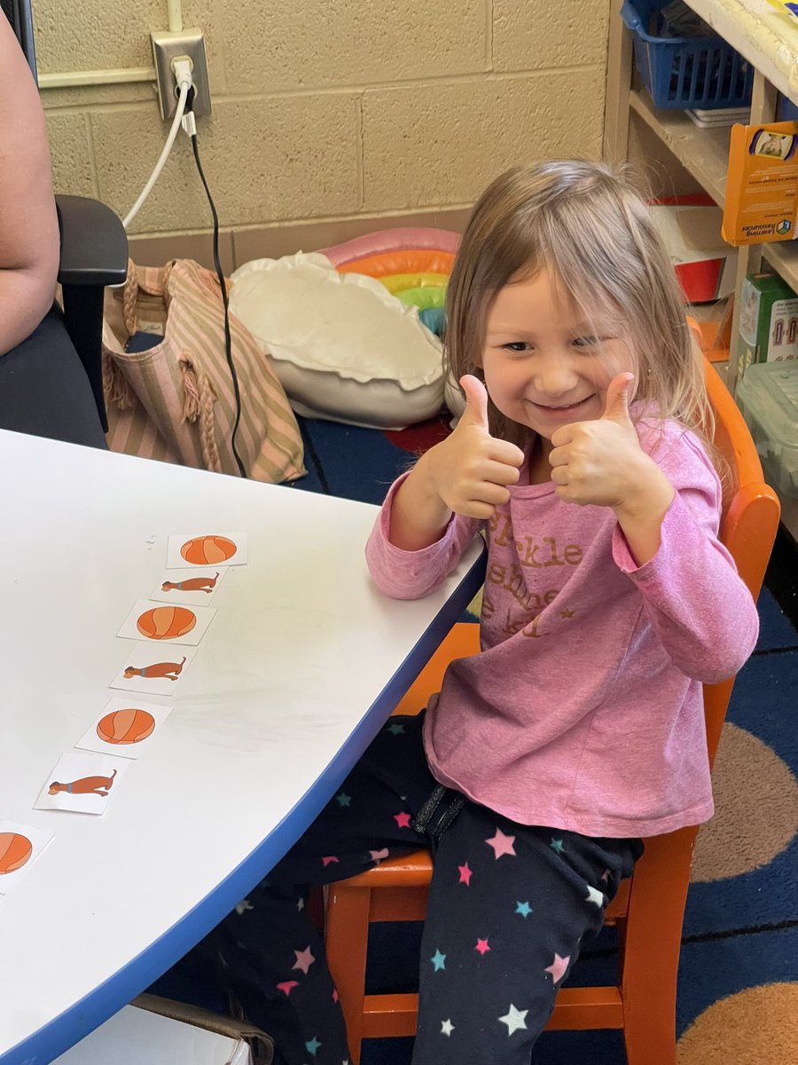 EL_Williams4's tweet photo. Pre-K’s pattern skills get two thumbs up! https://t.co/G1GjtUkTDz