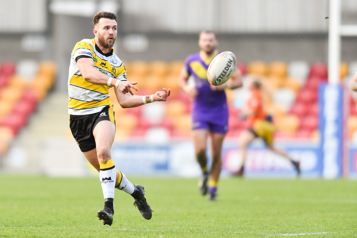 YorkRLFC's tweet photo. 👊 𝙏𝙝𝙖𝙣𝙠𝙨 𝙛𝙤𝙧 𝙚𝙫𝙚𝙧𝙮𝙩𝙝𝙞𝙣𝙜, 𝙈𝙖𝙧𝙨𝙝𝙮! 

#RiseUp | #WeAreYork https://t.co/yAzNyKtm6Z