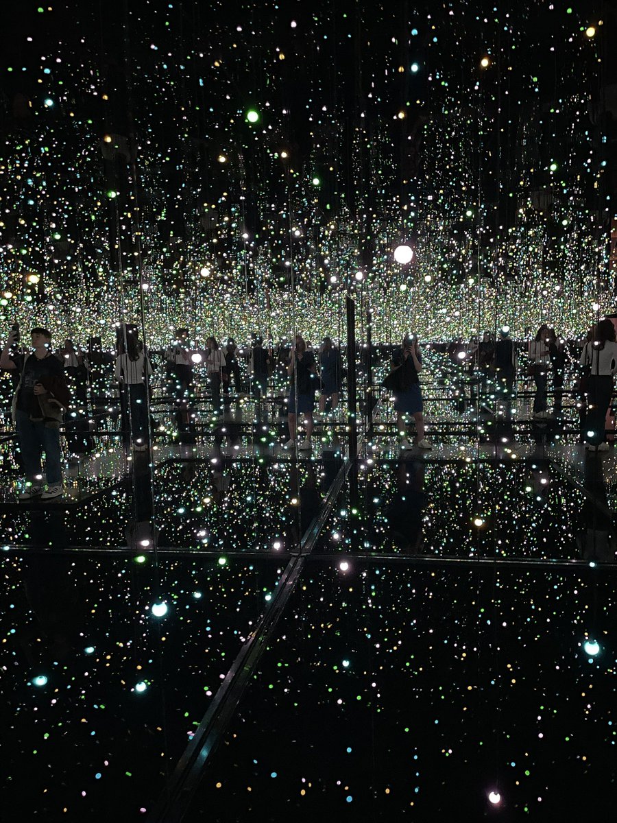 Given the current state of things it felt utterly frivolous to take my place at the #Kusama exhibition @Tate Modern But there is something sobering/comforting/reassuring in the opportunity to escape for a brief moment to contemplate space, time & the enormity of it all #art