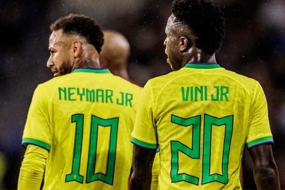 XtraBrasil's tweet photo. Provável escalação da Seleção Brasileira para o jogo contra a Venezuela:

Ederson; Danilo, Marquinhos, Gabriel Magalhães, Arana; Casemiro, Bruno Guimarães, Neymar; Rodrygo, Vini Jr e Richarlison.

🗞 @geglobo https://t.co/sECsxtvu0Y