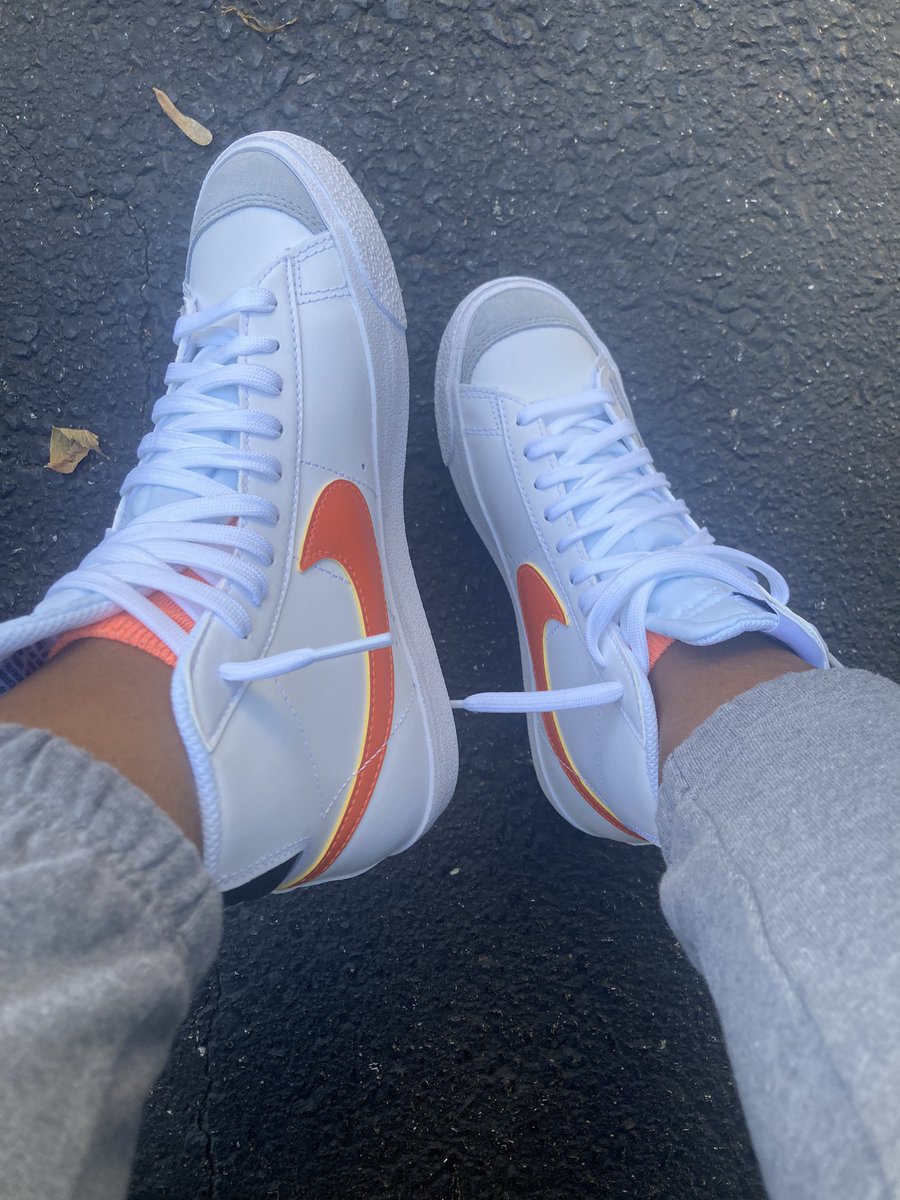 The1HeLetGetAwy's tweet photo. It’s a Who Dey, Wednesday vibe today. Already up and chasing this money💸✨ #Bengals #Nike #Blazermid https://t.co/SNGhxzlal1