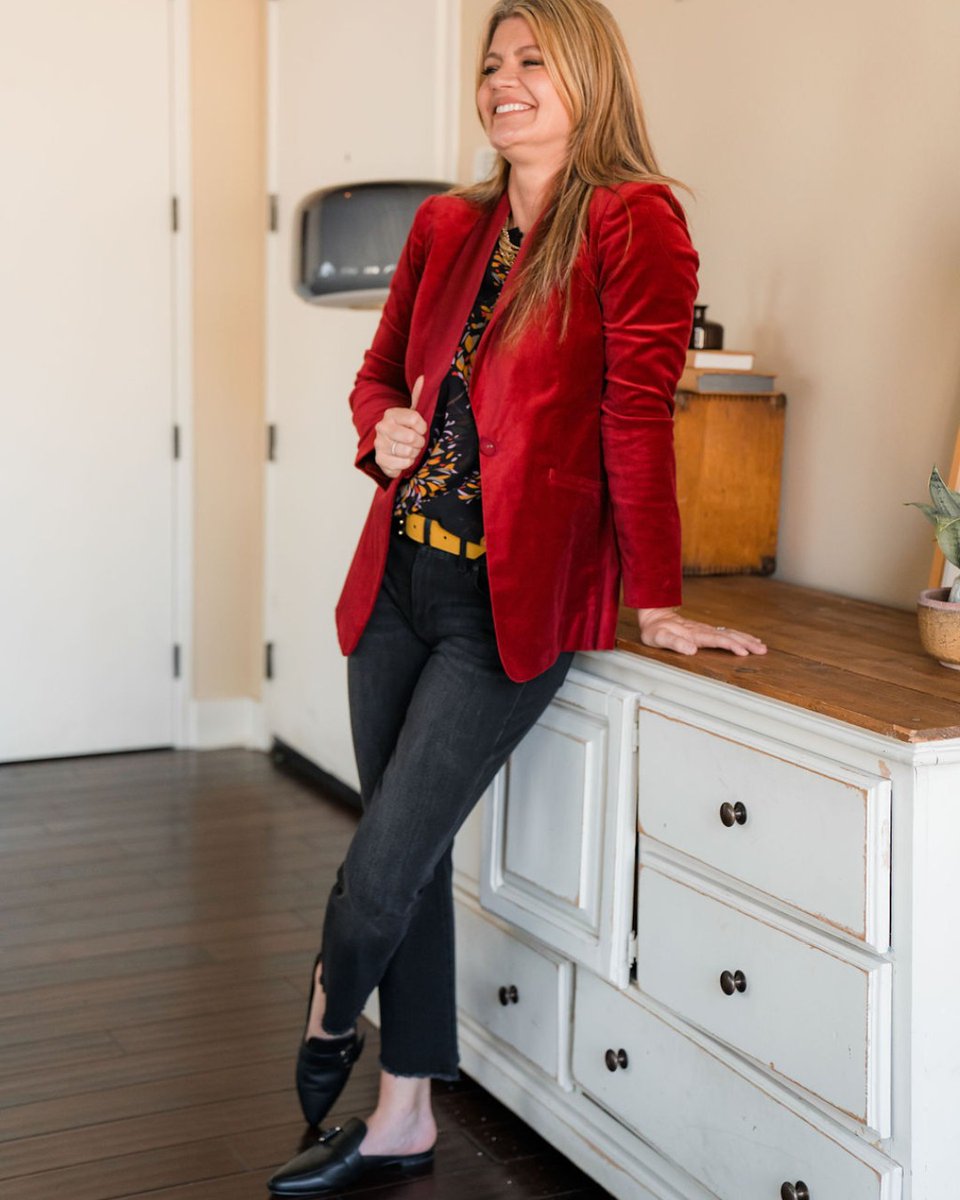 cabiclothing's tweet photo. Don't miss out on the Ford Jacket!

The New Arrivals Charm Collection is available exclusively though your #cabiStylist! Contact her today to make your reserve requests. Take a closer look: https://t.co/nun5yAe7rp https://t.co/sDlssnC4zN