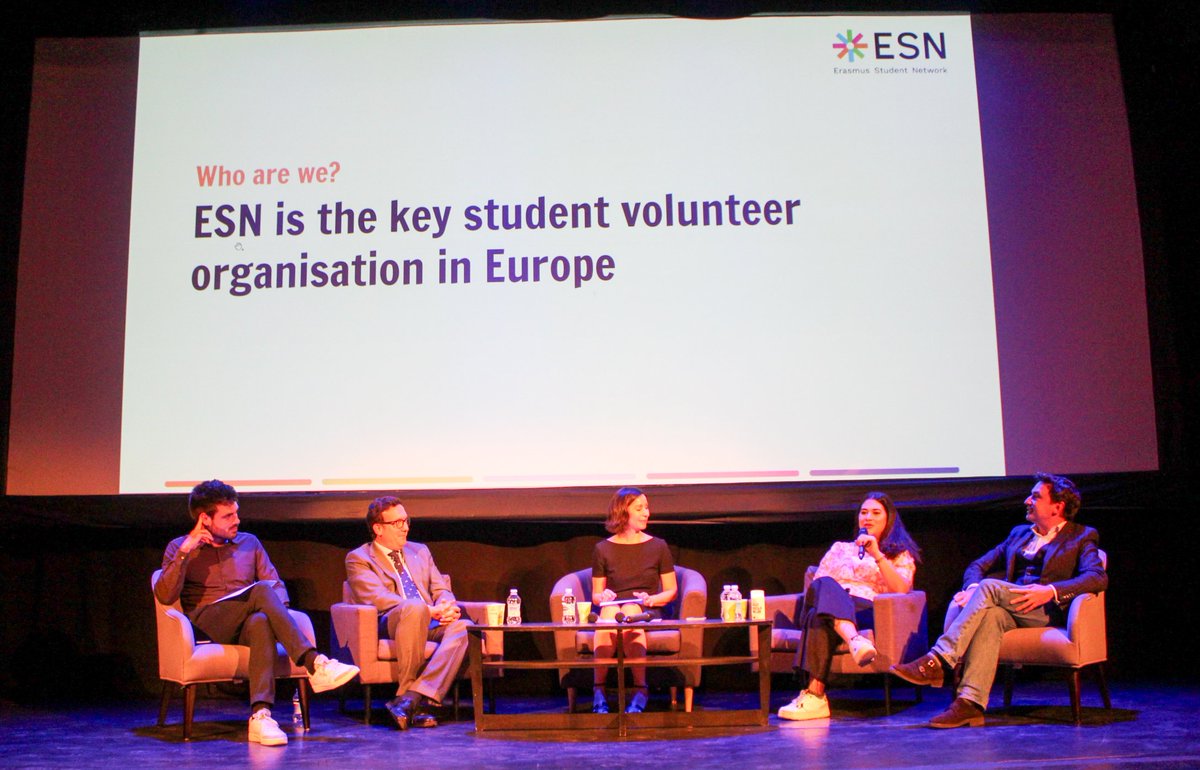 ESNSpain's tweet photo. Ayer estuvimos en los #ErasmusDays 💫 organizados por la Embajada de Francia en España y @IF_Espana. Pudimos participar en una charla ���️ sobre las oportunidades del programa #Erasmus+ 🇪🇺 junto a @CampusFrance, @sepiegob e @InjuveSpain .

#ThisIsESN #ESNSpain #erasmusgeneration https://t.co/hxCZW0H8JG