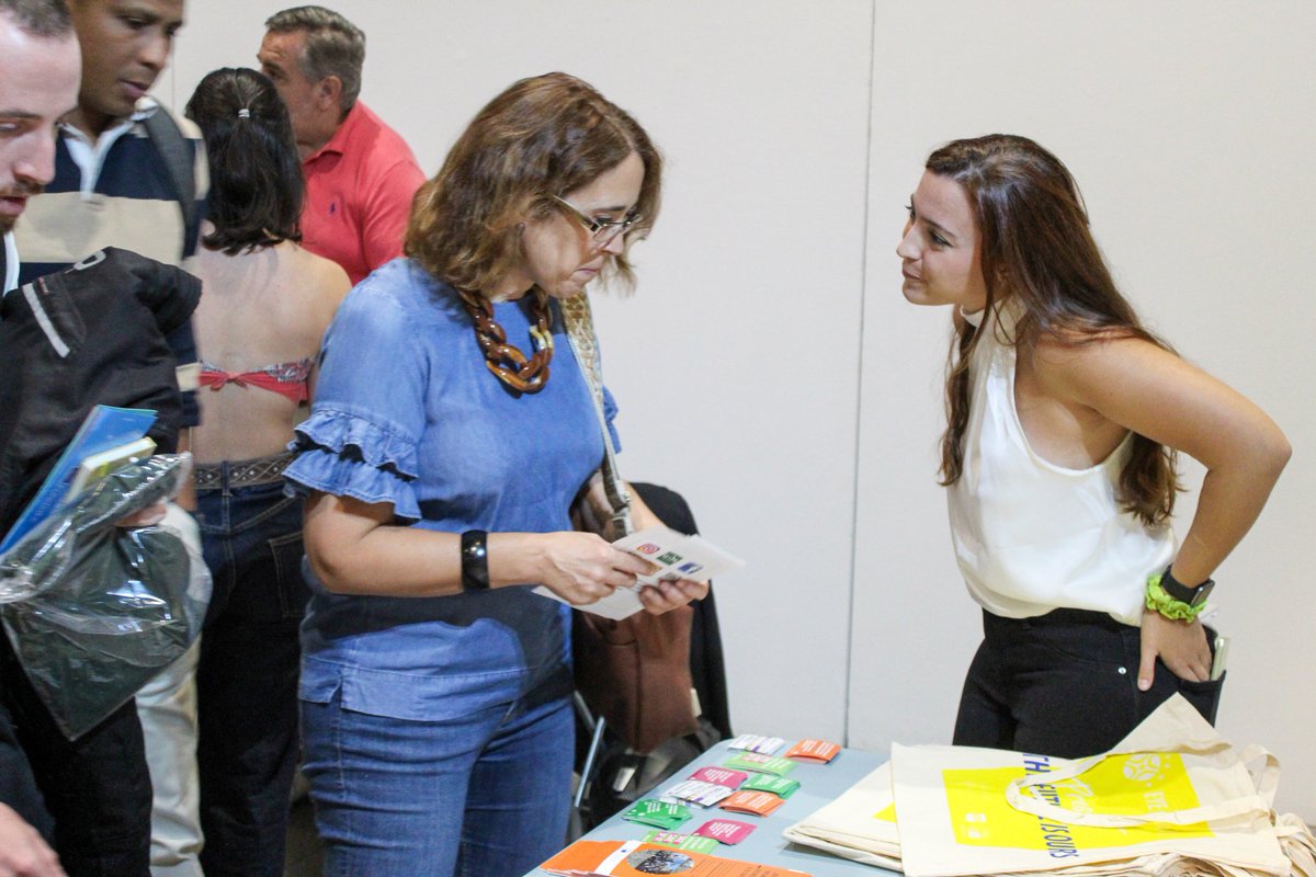 ESNSpain's tweet photo. Ayer estuvimos en los #ErasmusDays 💫 organizados por la Embajada de Francia en España y @IF_Espana. Pudimos participar en una charla ���️ sobre las oportunidades del programa #Erasmus+ 🇪🇺 junto a @CampusFrance, @sepiegob e @InjuveSpain .

#ThisIsESN #ESNSpain #erasmusgeneration https://t.co/hxCZW0H8JG