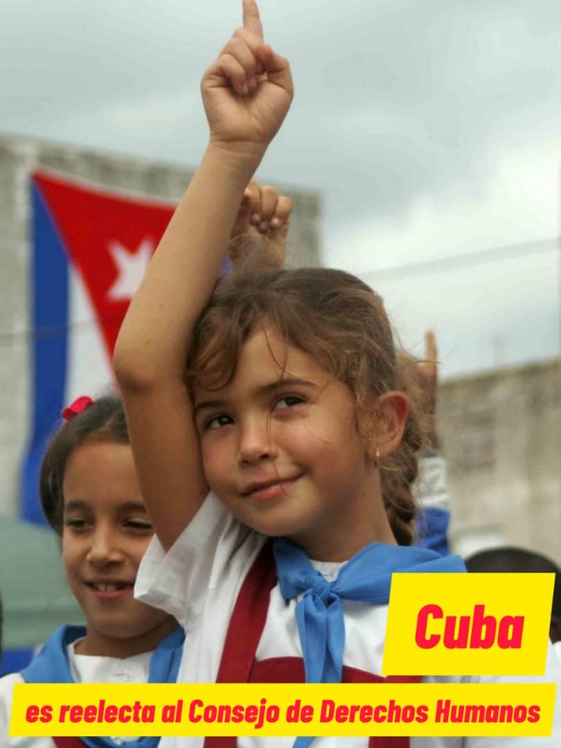 En #PinardelRío, gracias a la obra de la Revolución, los pinareños, como promedio, vivimos 26 años más que antes de 1959, pues la esperanza de vida aumentó de 53 años a 79.
#CubanosConDerechos en #Cuba Socialista.