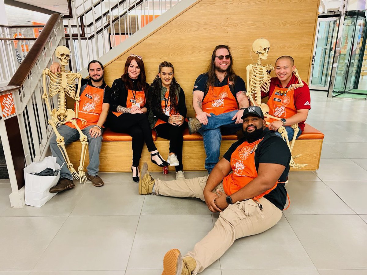 Fabi_NOASM1861's tweet image. Building relationships #nightops #freight #HDU #KnowledgeIsPower #PackNorthProud