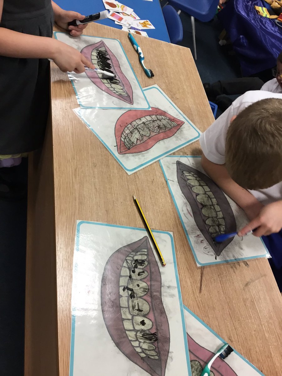 stthomas_cofe's tweet image. Reception have been learning all about looking after themselves and their teeth this week 😁#eyfspsed