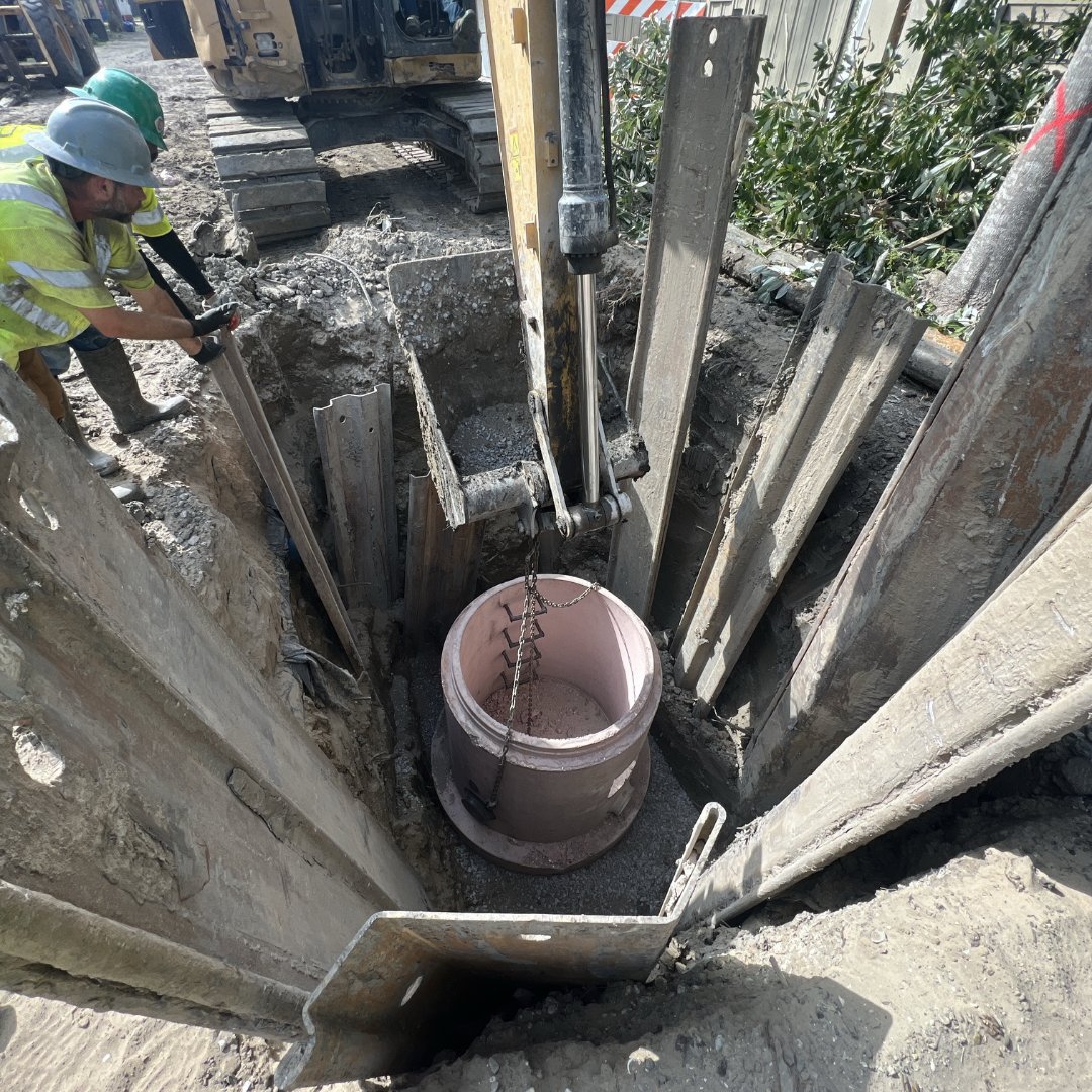 ose_nola's tweet photo. Crews installed sewer and receiving tanks on the 2200 block of N Villere St & the 1300 block of Arts St as part of the $18.5M St. Roch Drainage Upgrades project.
#nolaprogress #roadworknola #nolalife
@CityOfNOLA @SWBNewOrleans #CommandConstruction https://t.co/zExctRx6fi