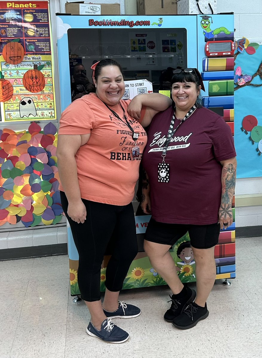 JoeAMontalvo's tweet photo. Welcome, Eryn Patterson on the left and Lisa Clark on the right to our Edgewood family. We're excited to have you on board and look forward to the great things you'll accomplish at HBG Elementary. @DT_EISDSpecEd @DrH_OnTheEdge #MakingADifference https://t.co/tEZ964eCZh