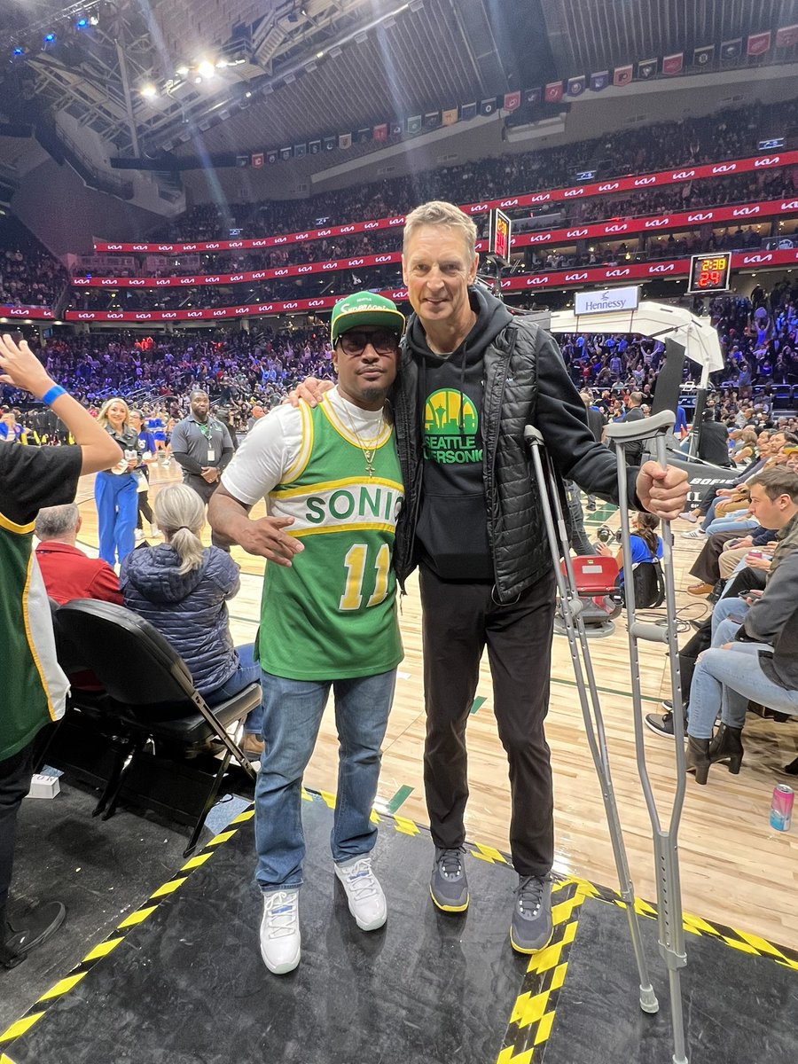 Got to sit court side last night! It was great to see the NBA back in Seattle!! Highlight of my night was taking a picture with <a href="/Dschrempf/">Detlef Schrempf</a> #Bringbackoursonics