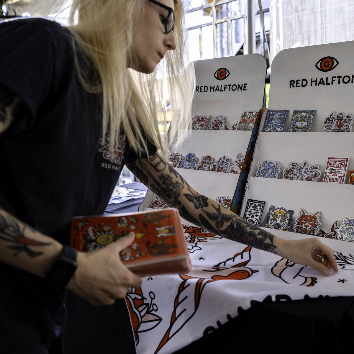 Red Halftone tweet media