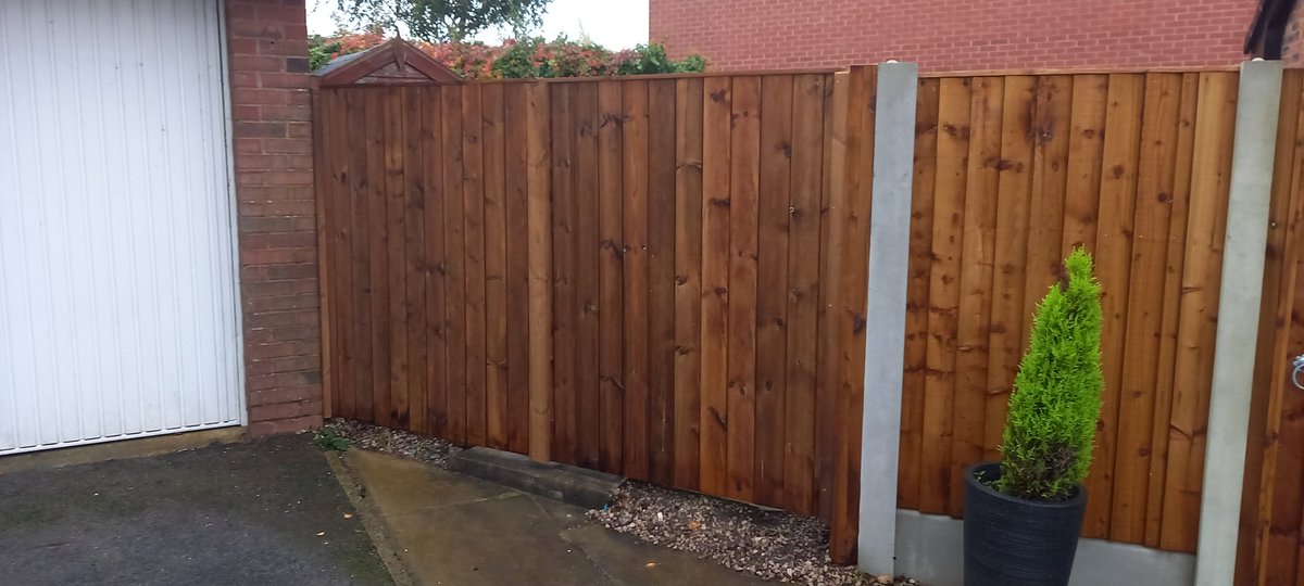 HCFencing's tweet photo. Before and after of another set of double gates made and installed by ourselves. These are made using tanalised Scandinavian red wood with a tongue and groove face. Now  to let them season a little before varnishing. https://t.co/UoehOrOrfq