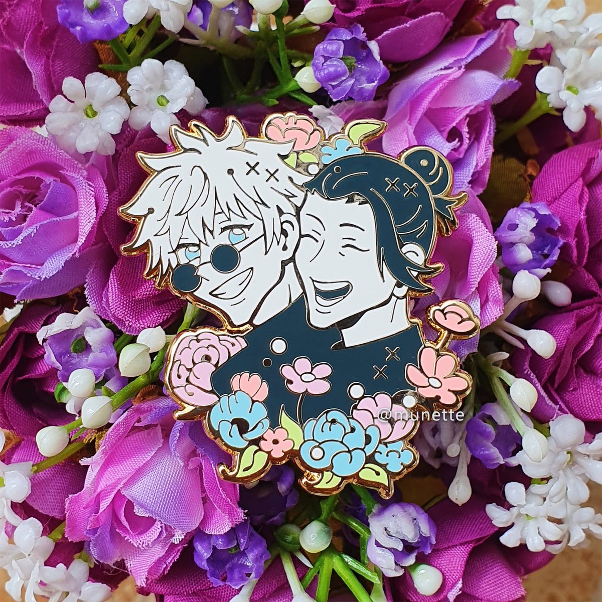 the satosugu pins I did have finally arrived!! 🥹