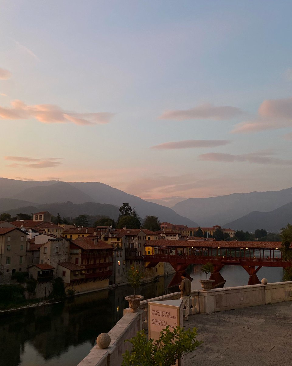 Oggi post muto e di semplice apprezzamento alla nostra meravigliosa città❤️

#visitbassano #bassanodelgrappa #visitveneto #bassanodascoprire #iborghipiubelliditalia
