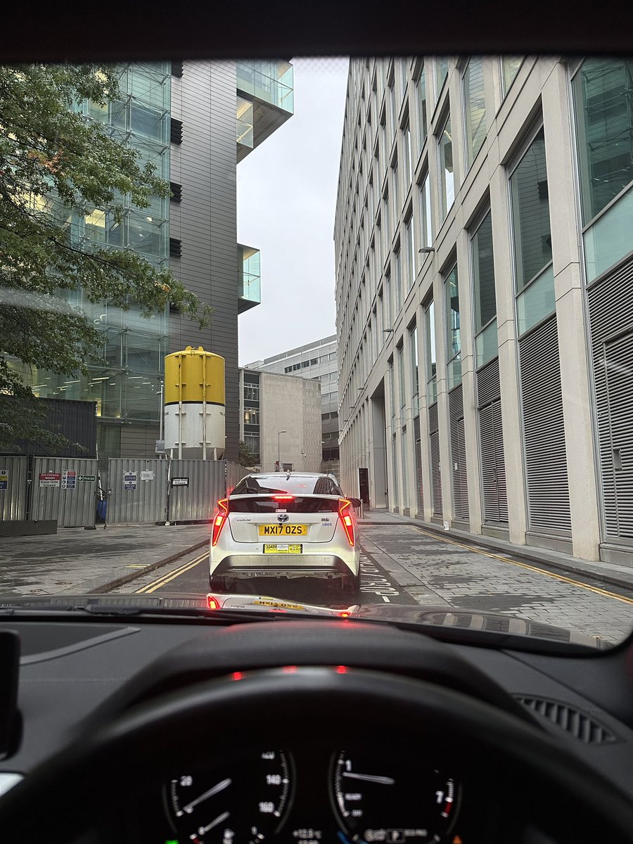 dan_hendo's tweet photo. First time sat in Manchester rush hour in a few months. 

Made me extremely grateful for the work I do and not having to sit in this every day.

19 minutes to go 1 mile. https://t.co/hFJkOotNWi