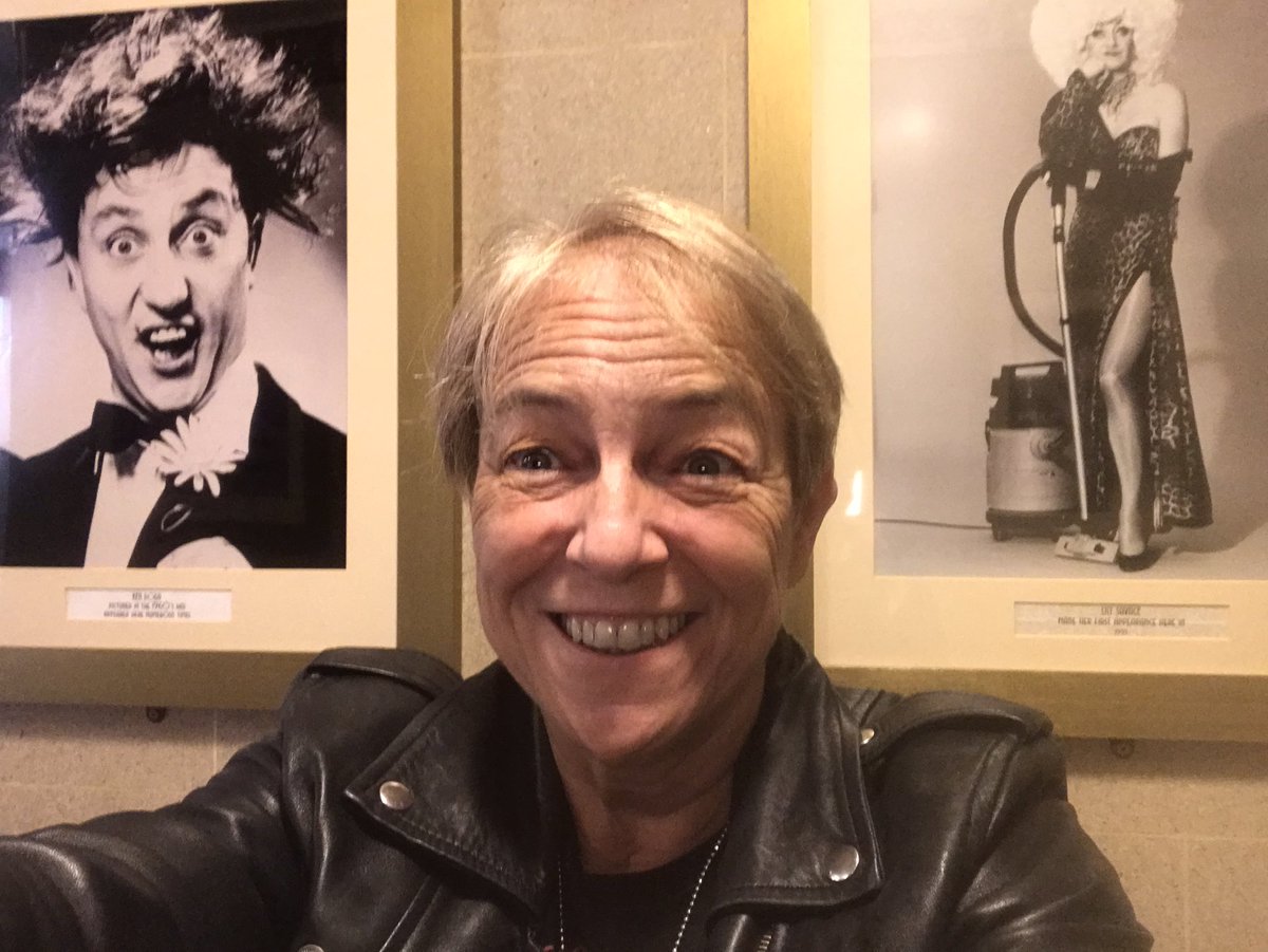 McKennaSusie's tweet photo. Had to take this pic standing between Ken and Lily @BroadwayCatford - two of my comedy heroes ! And this beautiful refurbed 1930โs theatre is just full of Panto and comedy history โค๏ธโค๏ธโค๏ธ#ComedyGeniuses #Blessed #JackandtheBeanstalkCatford https://t.co/HtV4YaPyGJ