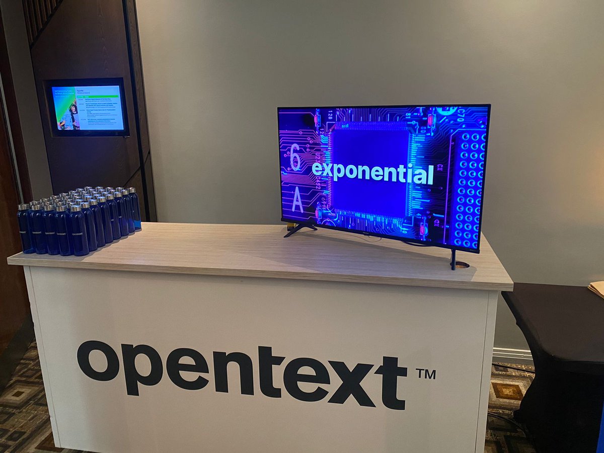 WaldeckCAnn's tweet image. What an incredible day it was at the SAP event! 

The atmosphere was buzzing with insights and networking opportunities. Carmen lit up the stage from supercharging operations to elevating the experiences of customers.

#SAPNetworking  #OpenText #RetailInMotion #Chiiief
