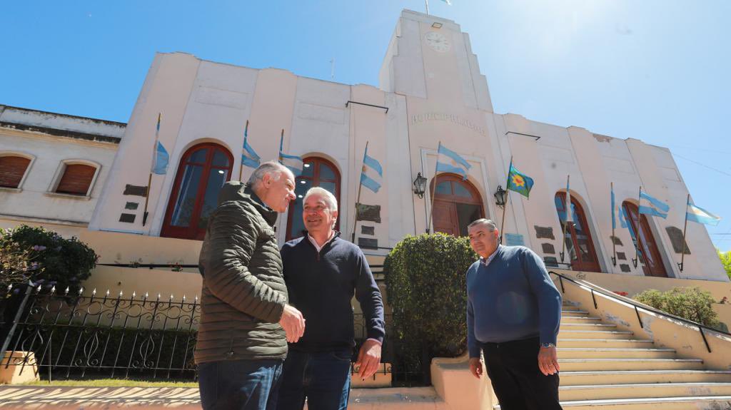La columna vertebral de mi plan de gobierno es la descentralización del poder hacia los municipios, para que ningún distrito vuelva a ser perjudicado por la transferencia discrecional de fondos.

#EsAhora #NG2023 #JuntosSomosMásFuertes