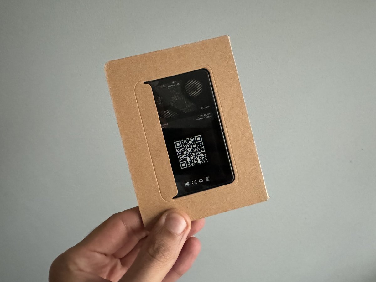 krzysiek_borek's tweet photo. Pora sprawdzić #AirCard, lokalizator podobny do Chipolo Card Spot. https://t.co/0egPouqXvj