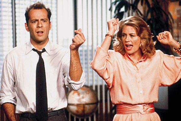 oPousTisKathetou tweet media