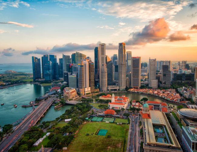 staytick's tweet photo. 🏯 Los 10 Mejores Destinos para Viajar Solo.
Viajar solo es el pasaporte a la libertad y de encontrarte contigo mismo🌟 Estos son nuestros destinos favoritos y más seguros del mundo 👉 https://t.co/ahSwhSu8s2
#ViajesEnSolitario #Aventura #ExplorarElMundo #SeguridadEnViajes https://t.co/E8LVFNSl4b