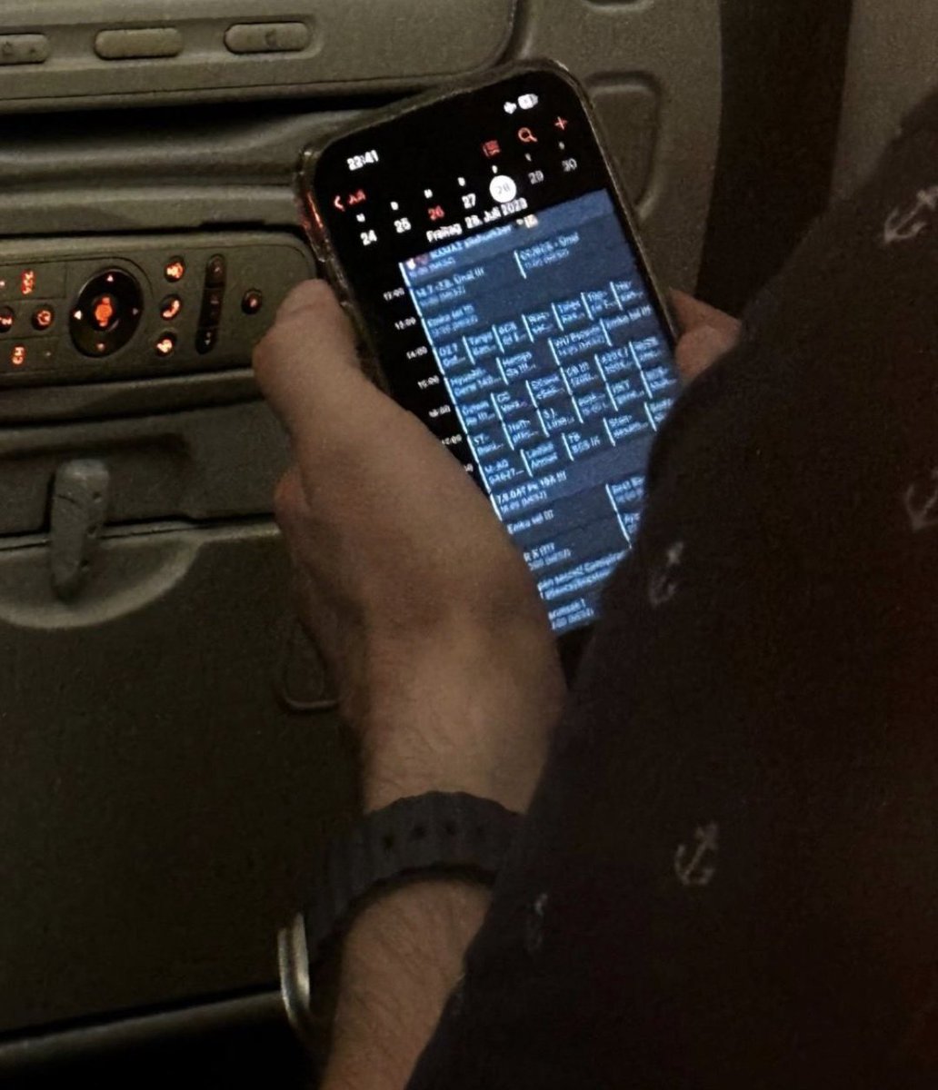 Vladi Miro 👁️ tweet media