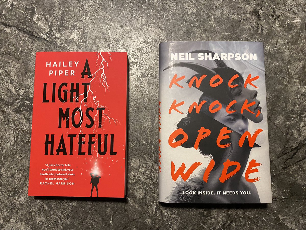 nmccarthywriter's tweet image. Look at my beautiful new book haul! 🔥🖤